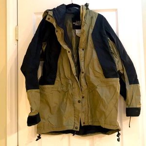 VTG Women’s NORTH FACE Gore-Tex Shell
